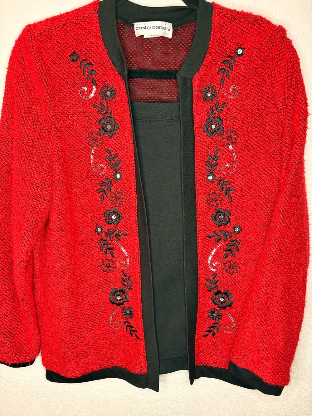 VTG Cathy Daniels Red Open-Front Cardigan with Black Floral Embroidery-121